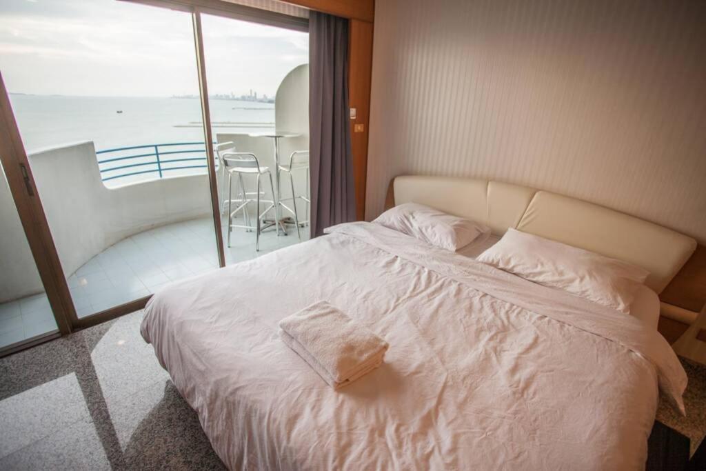 พัทยา พาราไดซ์ บีช รีสอร์ต  Apartment นาจอมเทียน ภายนอก รูปภาพ