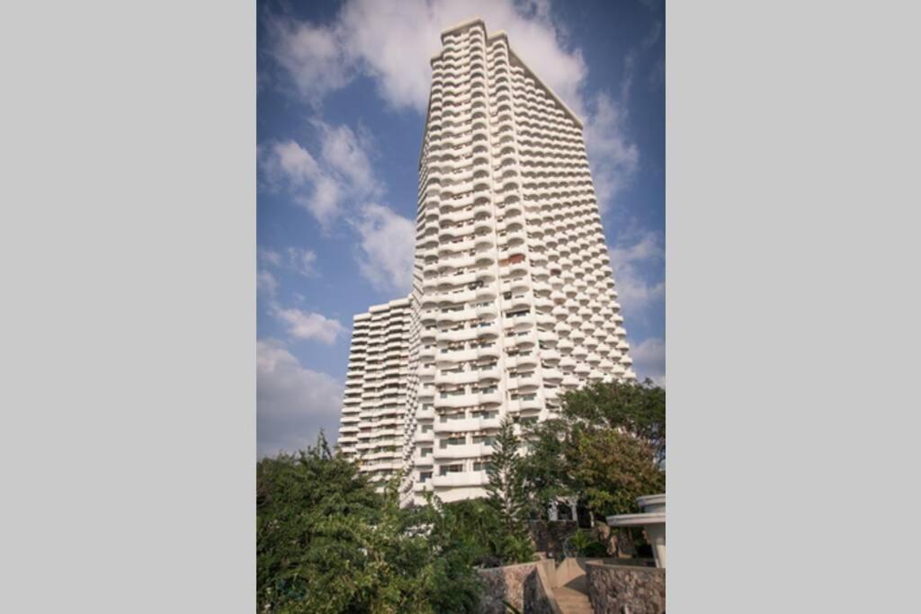 พัทยา พาราไดซ์ บีช รีสอร์ต  Apartment นาจอมเทียน ภายนอก รูปภาพ